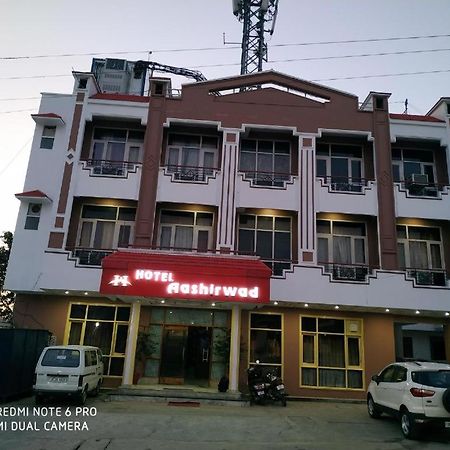 Aashirwad Hotel Katra  Esterno foto