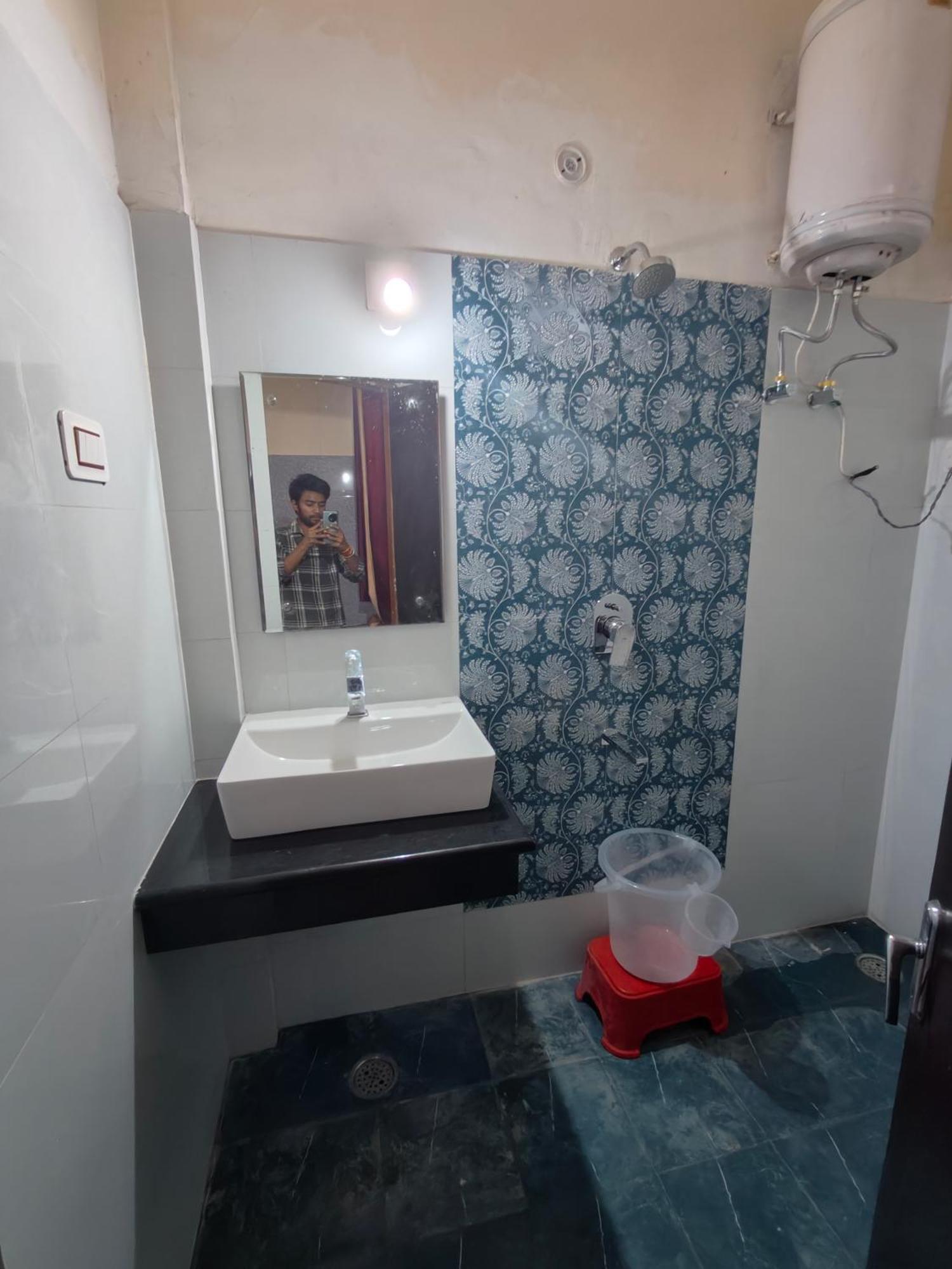 Aashirwad Hotel Katra  Esterno foto